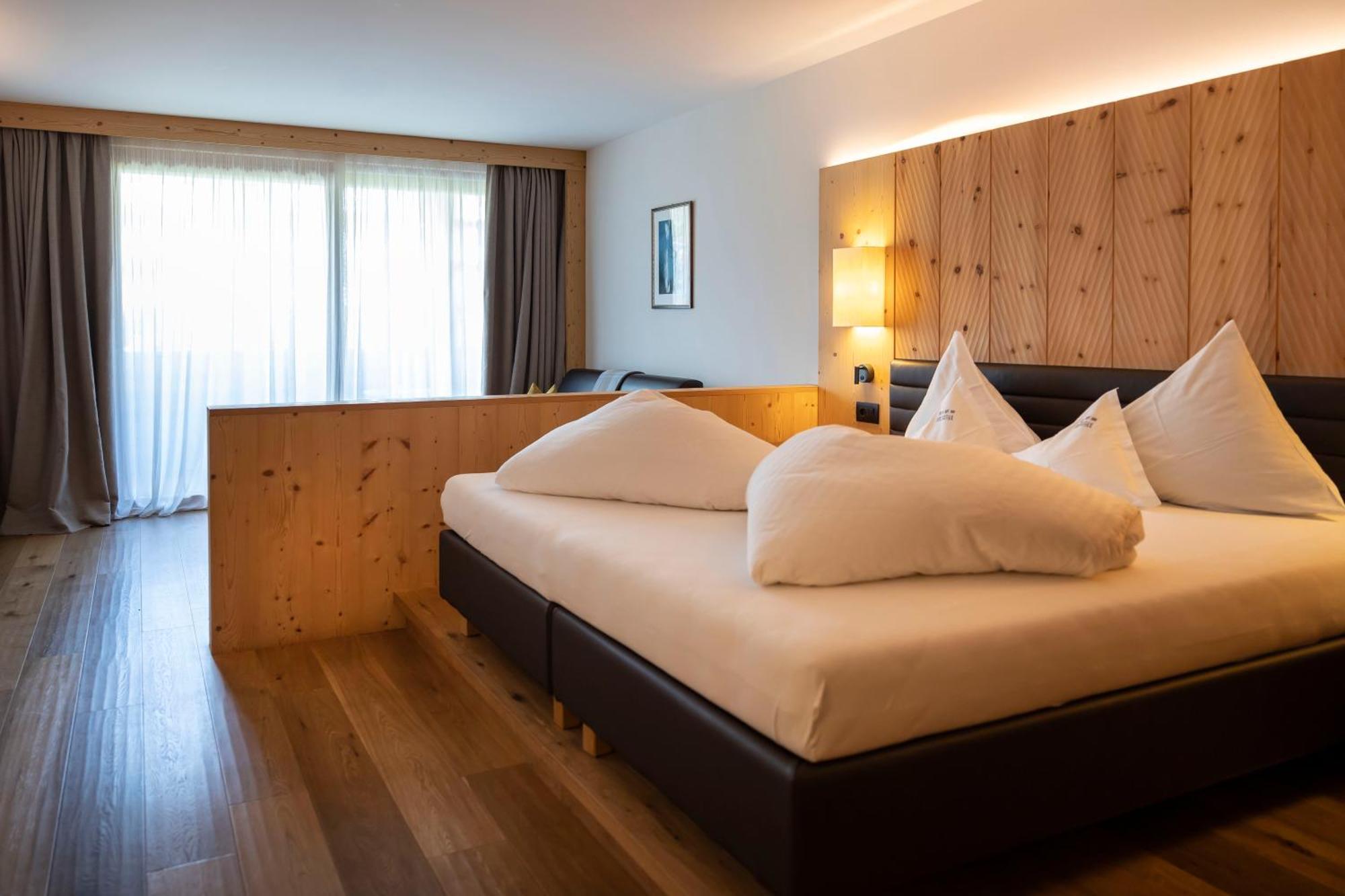 Artnatur Dolomites Hotel & Spa Seis am Schlern Kamer foto
