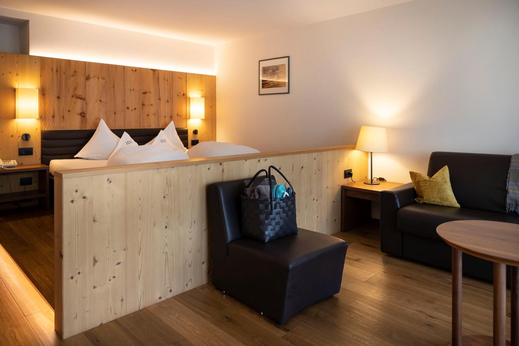 Artnatur Dolomites Hotel & Spa Seis am Schlern Kamer foto