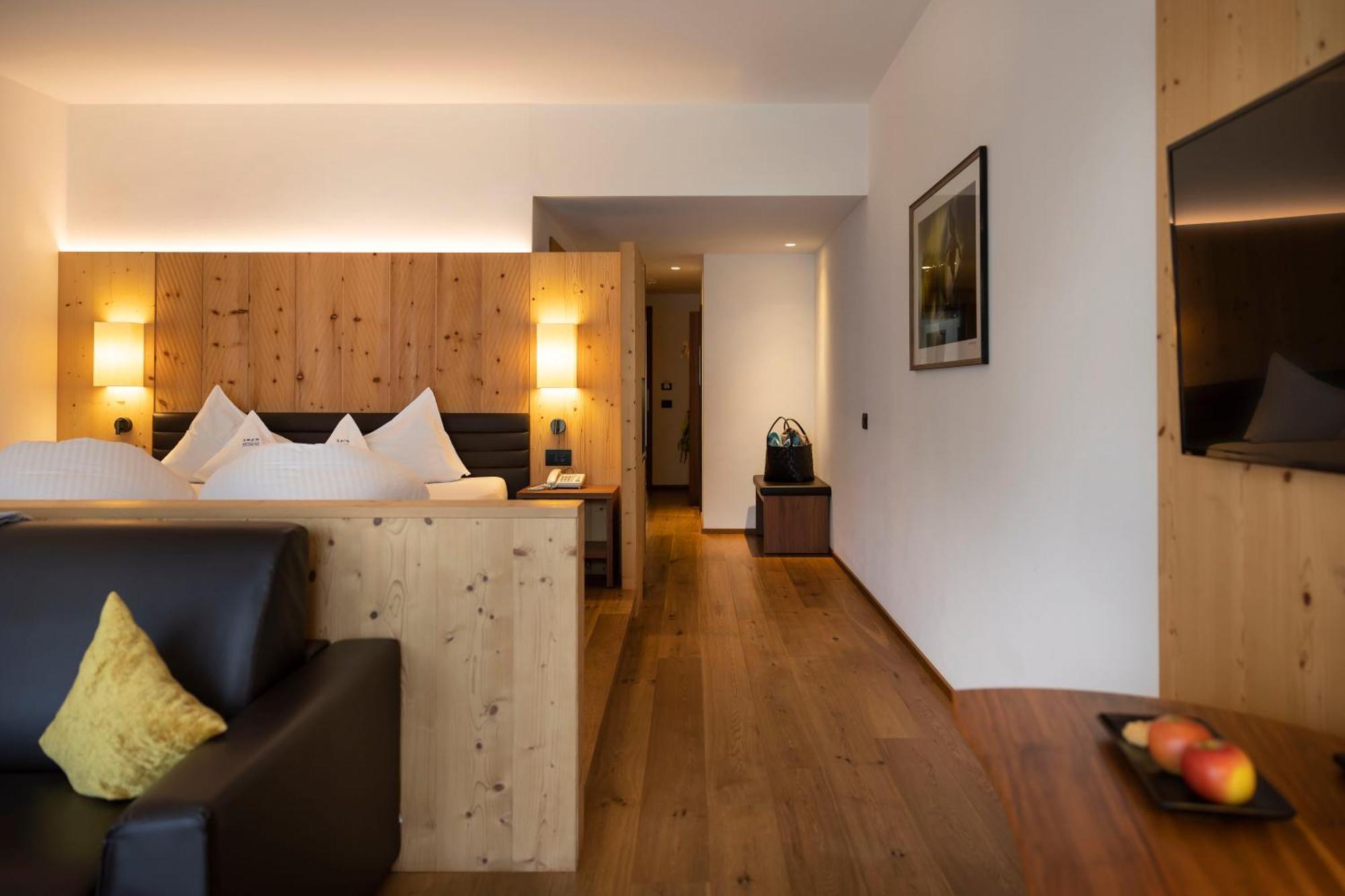 Artnatur Dolomites Hotel & Spa Seis am Schlern Kamer foto
